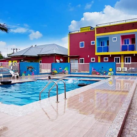Kikis Court Resort Hohoe Exteriér fotografie